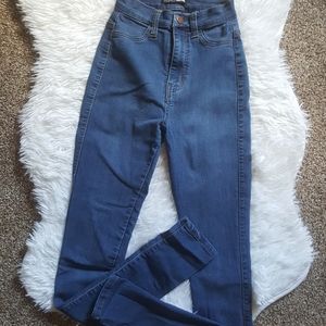 Fashion Nova high rise skinny jeans Size 0